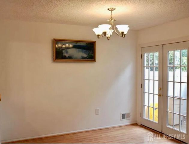 59 Covington Court, East Brunswick, NJ 08816