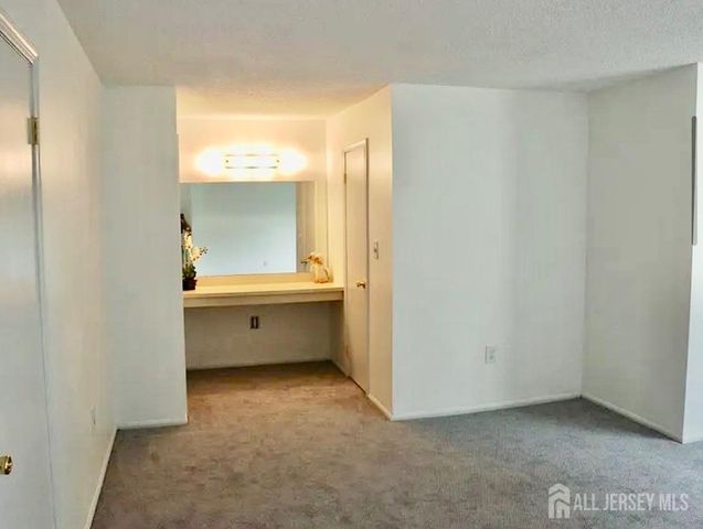 59 Covington Court, East Brunswick, NJ 08816