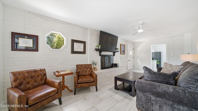 6117 BARTHOLF Avenue, Jacksonville, FL 32210