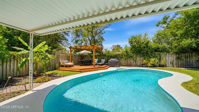 6117 BARTHOLF Avenue, Jacksonville, FL 32210