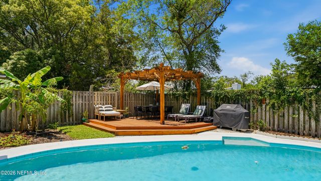 6117 BARTHOLF Avenue, Jacksonville, FL 32210