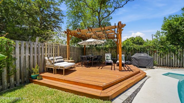6117 BARTHOLF Avenue, Jacksonville, FL 32210