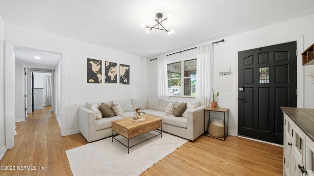 6117 BARTHOLF Avenue, Jacksonville, FL 32210