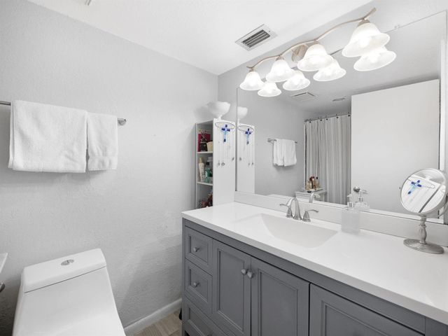 10772 La Placida Drive 7-303, Coral Springs, FL 33065