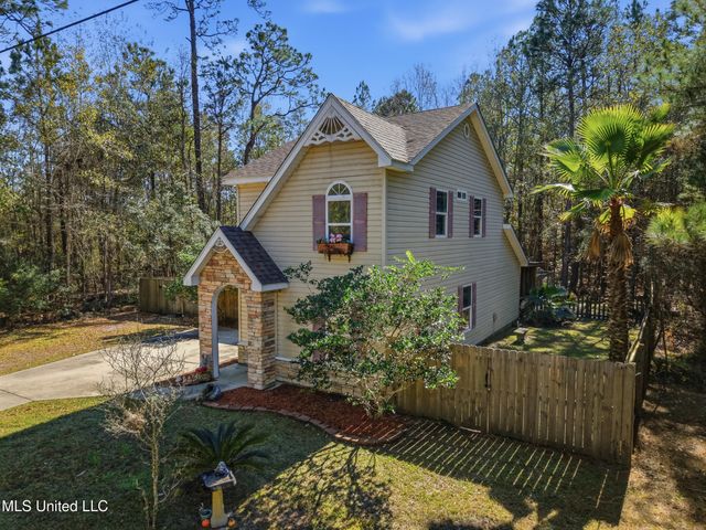 221 Music Street, Waveland, MS 39576