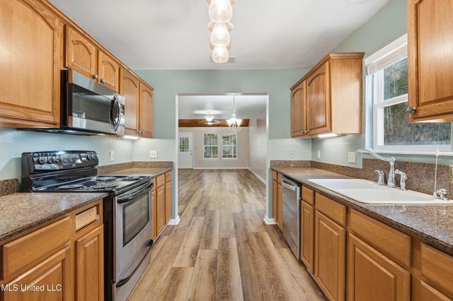 221 Music Street, Waveland, MS 39576