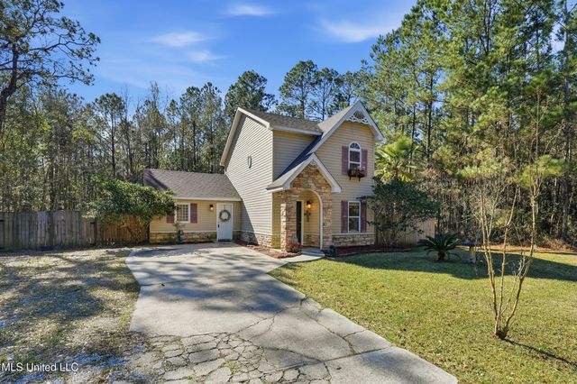 221 Music Street, Waveland, MS 39576