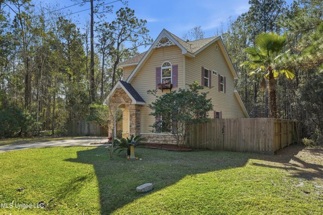 221 Music Street, Waveland, MS 39576