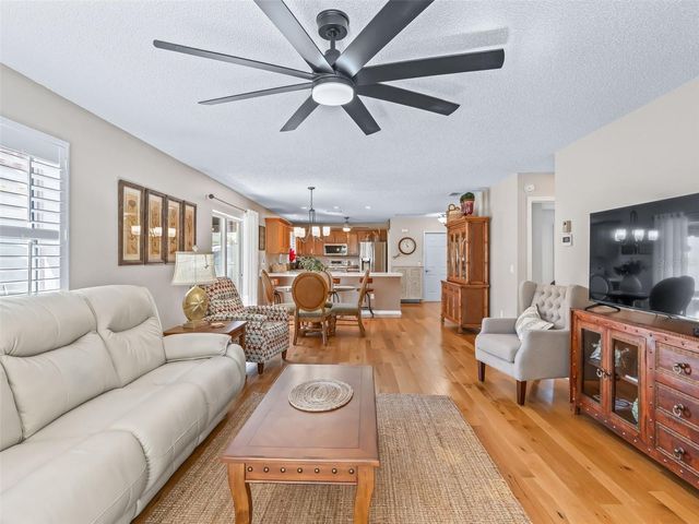 1407 MONTEZ LOOP, Lady Lake, FL 32159