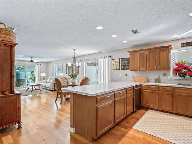 1407 MONTEZ LOOP, Lady Lake, FL 32159