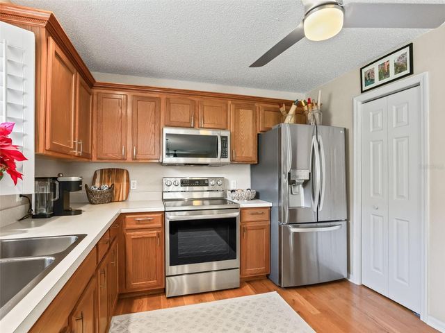 1407 MONTEZ LOOP, Lady Lake, FL 32159