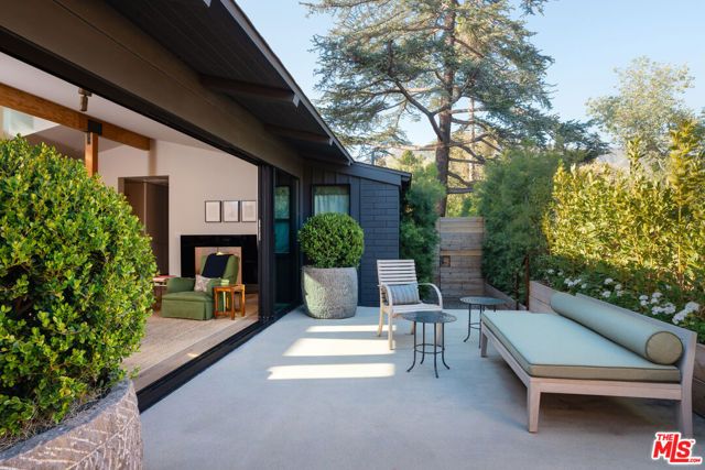 216 E Matilija Street, Ojai, CA 93023