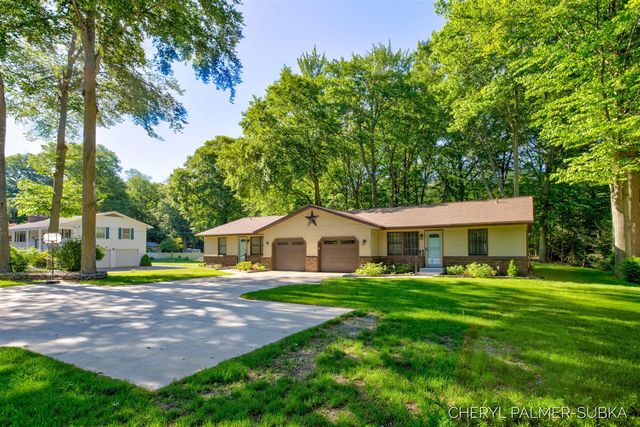 16750 Taft Road, Spring Lake, MI 49456