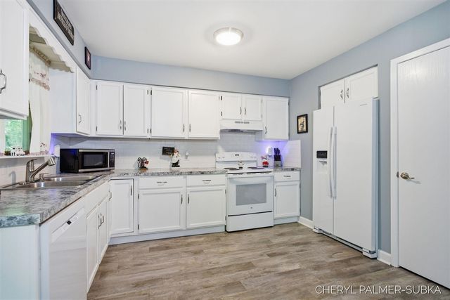 16750 Taft Road, Spring Lake, MI 49456