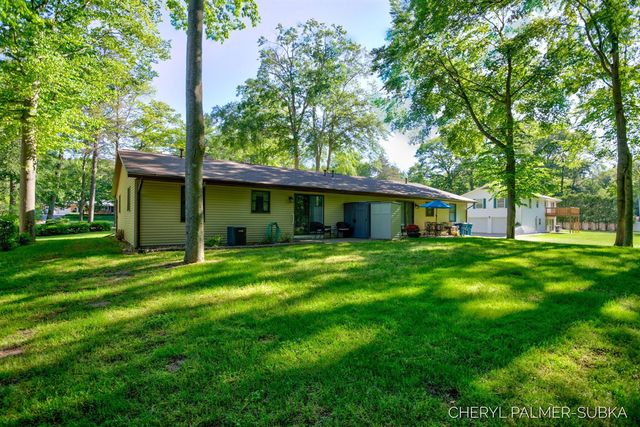 16750 Taft Road, Spring Lake, MI 49456