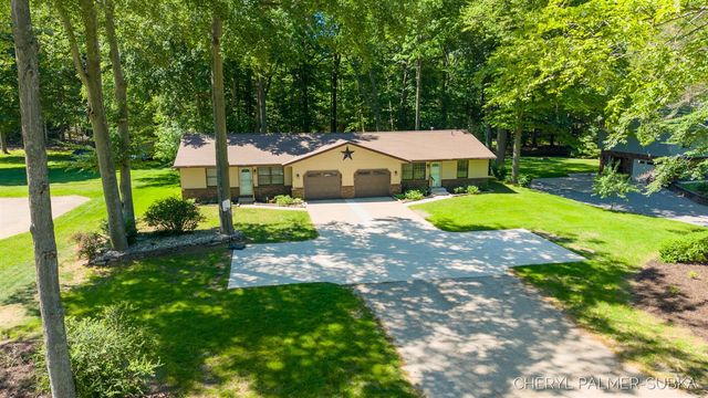 16750 Taft Road, Spring Lake, MI 49456