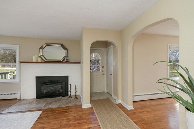 2740 E Republic Road, Springfield, MO 65804