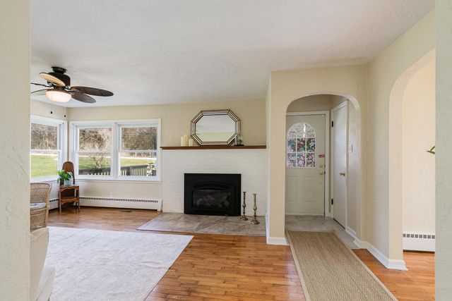 2740 E Republic Road, Springfield, MO 65804