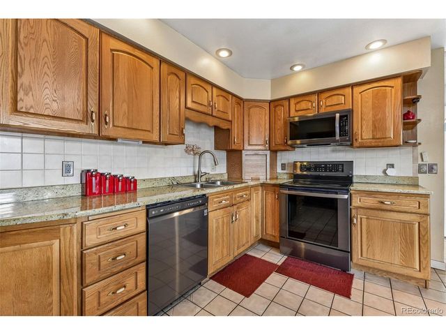 5065 Uvalda St, Denver, CO 80239