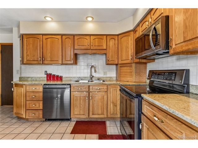 5065 Uvalda St, Denver, CO 80239