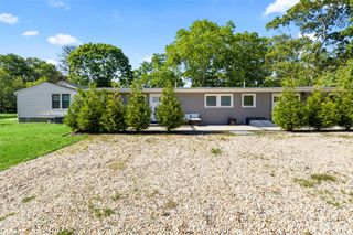 25 Peters Lane A, Westhampton Beach, NY 11978