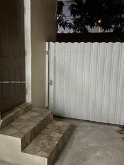 541 E 16th St B, Hialeah, FL 33010