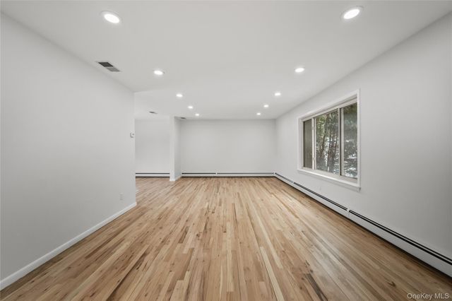 34 Nicole Way, Mahopac, NY 10541