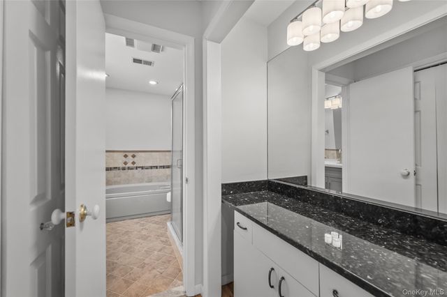 34 Nicole Way, Mahopac, NY 10541