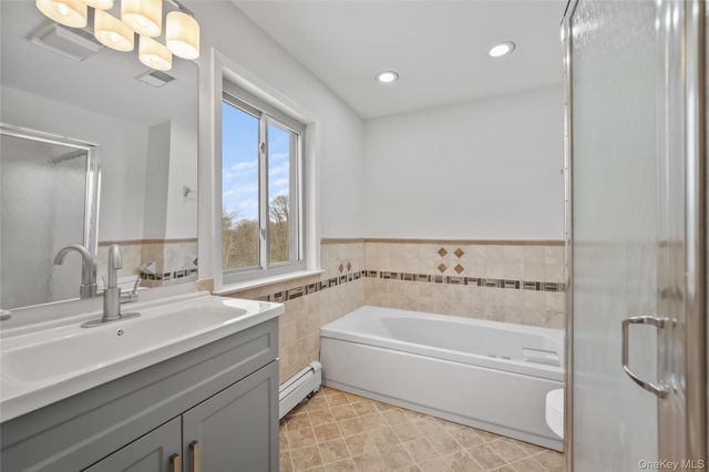 34 Nicole Way, Mahopac, NY 10541