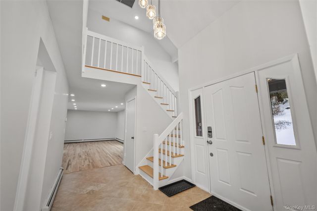 34 Nicole Way, Mahopac, NY 10541