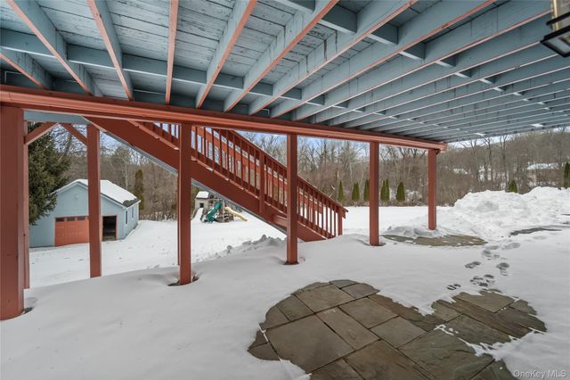 34 Nicole Way, Mahopac, NY 10541