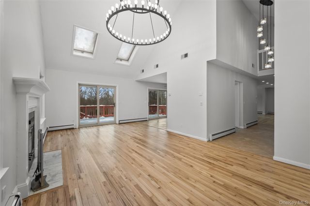 34 Nicole Way, Mahopac, NY 10541