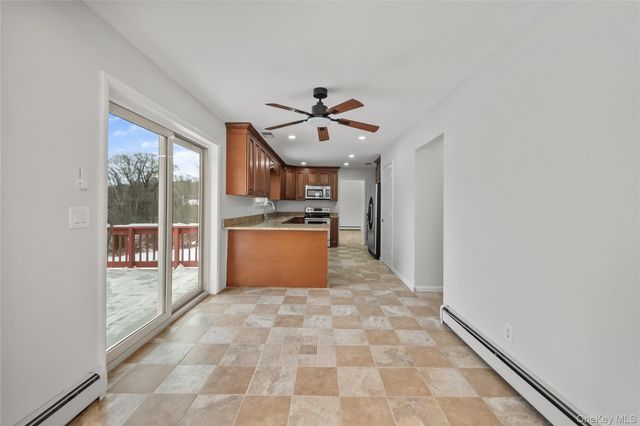 34 Nicole Way, Mahopac, NY 10541