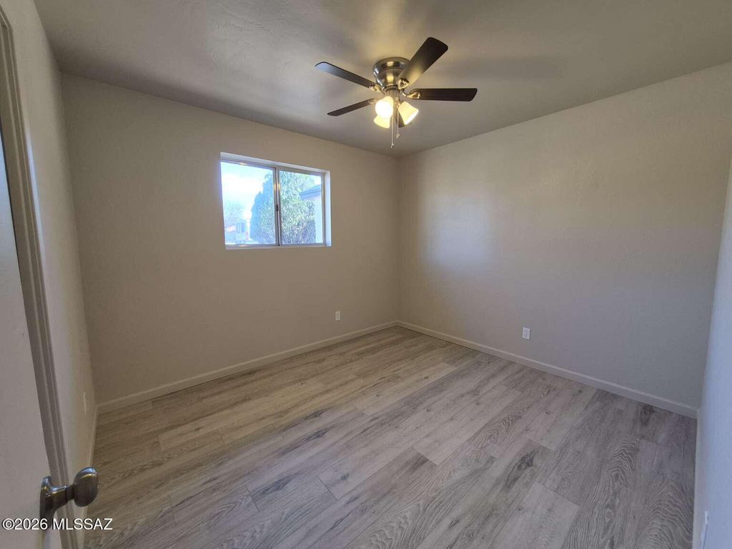 Image 10 of property listing at 428 Camino Agosto, Rio Rico, AZ 85648