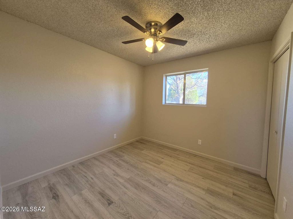 Image 11 of property listing at 428 Camino Agosto, Rio Rico, AZ 85648