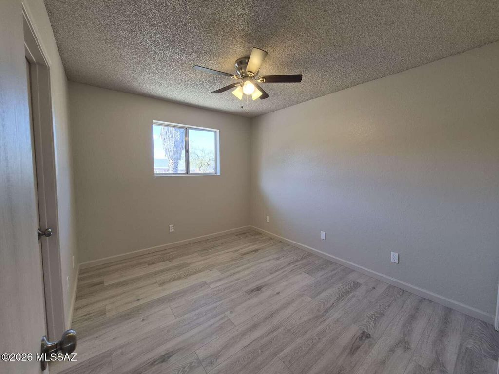 Image 12 of property listing at 428 Camino Agosto, Rio Rico, AZ 85648