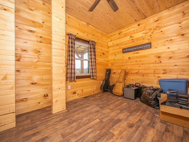 2850 Tea Run Road, Ewing, KY 41039