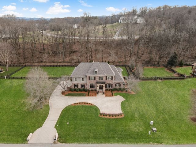 5007 Buds Farm Ln, Franklin, TN 37064