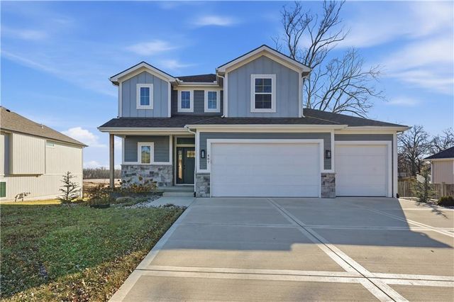 407 Sixth Street, Smithville, MO 64089
