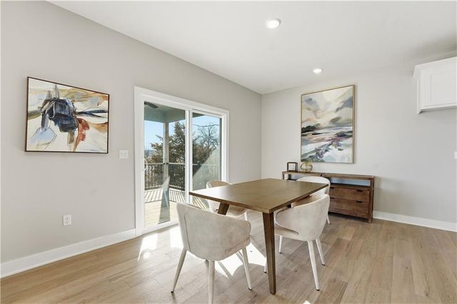 407 Sixth Street, Smithville, MO 64089