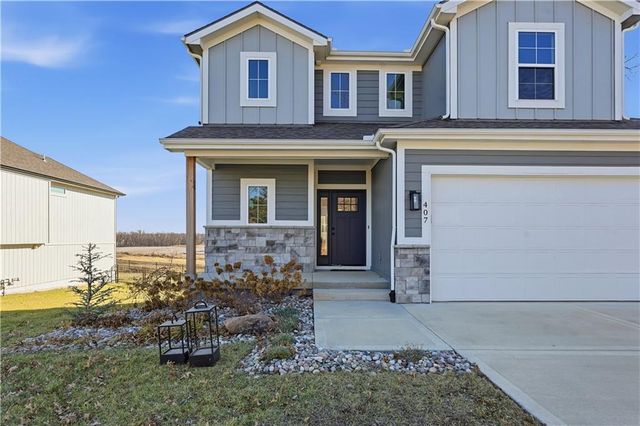 407 Sixth Street, Smithville, MO 64089