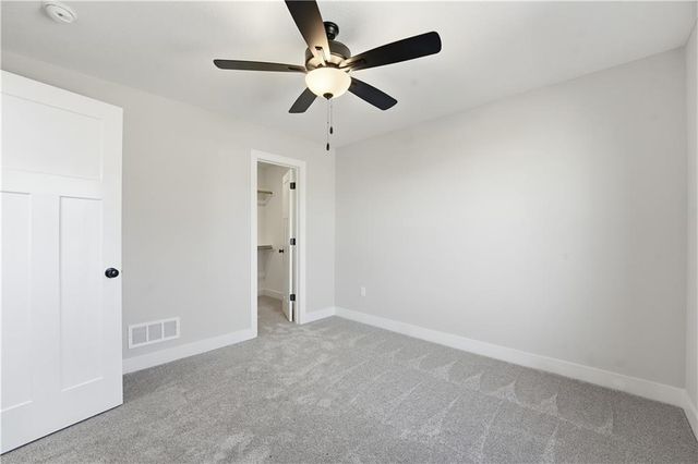 407 Sixth Street, Smithville, MO 64089