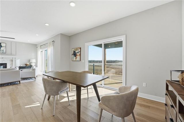 407 Sixth Street, Smithville, MO 64089