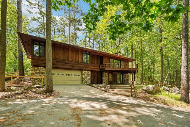 329 Timberlake Road, Wilson, WI 53081
