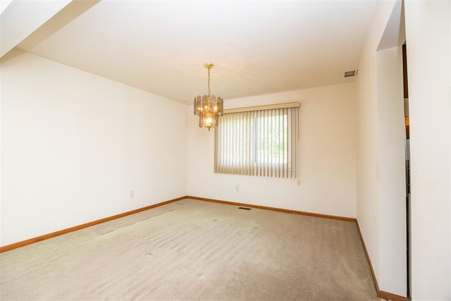 2377 Duke Drive, Troy, MI 48085