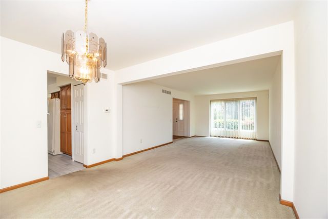 2377 Duke Drive, Troy, MI 48085