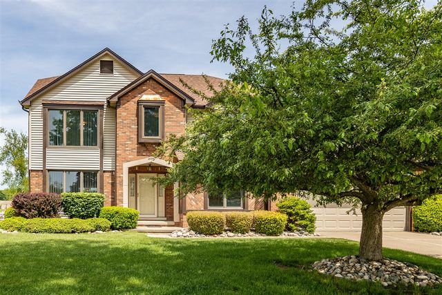 2377 Duke Drive, Troy, MI 48085