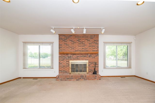 2377 Duke Drive, Troy, MI 48085