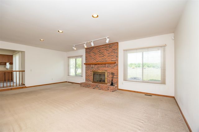 2377 Duke Drive, Troy, MI 48085