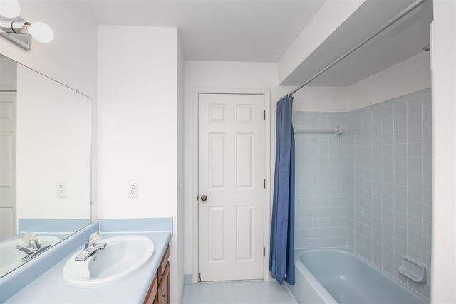 2377 Duke Drive, Troy, MI 48085